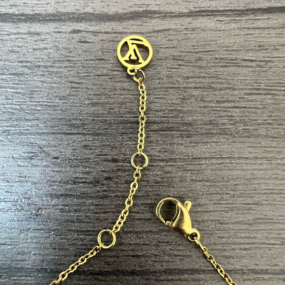 Authentic gold plated Louis Vuitton bracelet - Picture 11 of 12